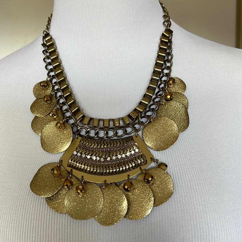 Gold Tone Necklace